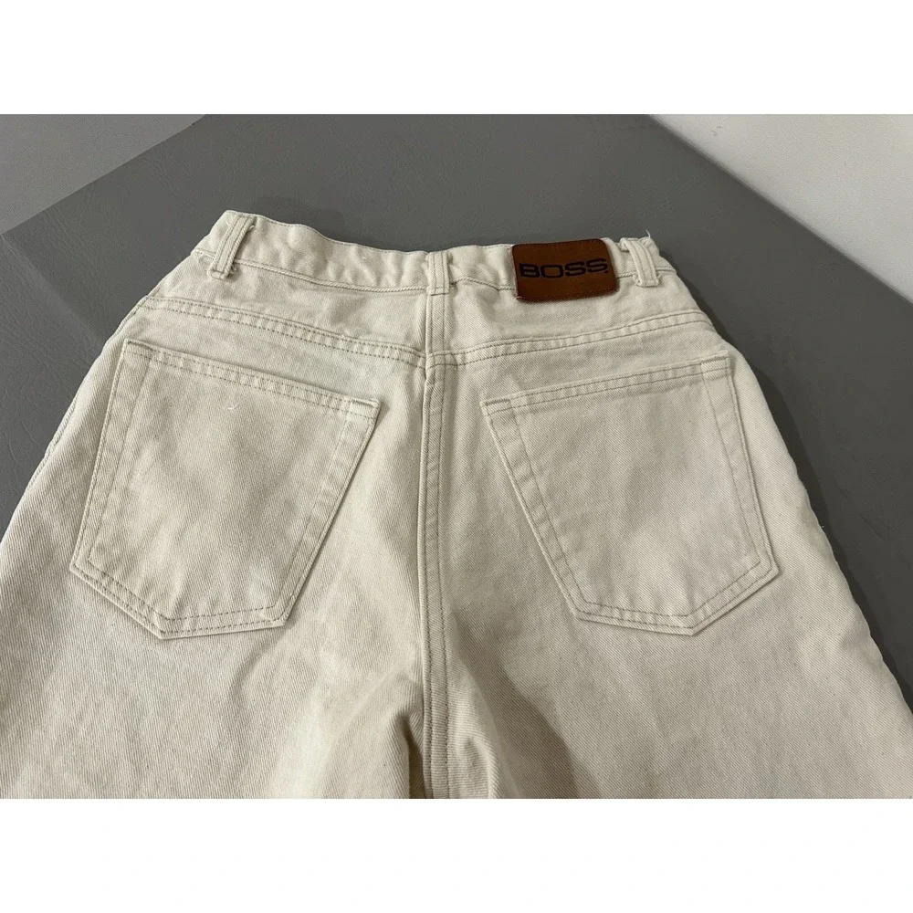 Vintage Boss Mens‎ Beige Denim Jean Shorts Embroidered Logo Size 30